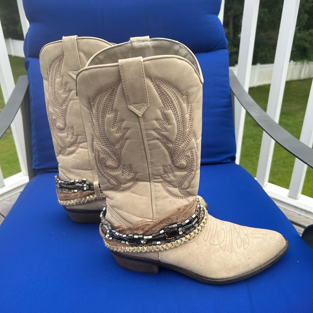 Coconuts Daphne Cowgirl Boots